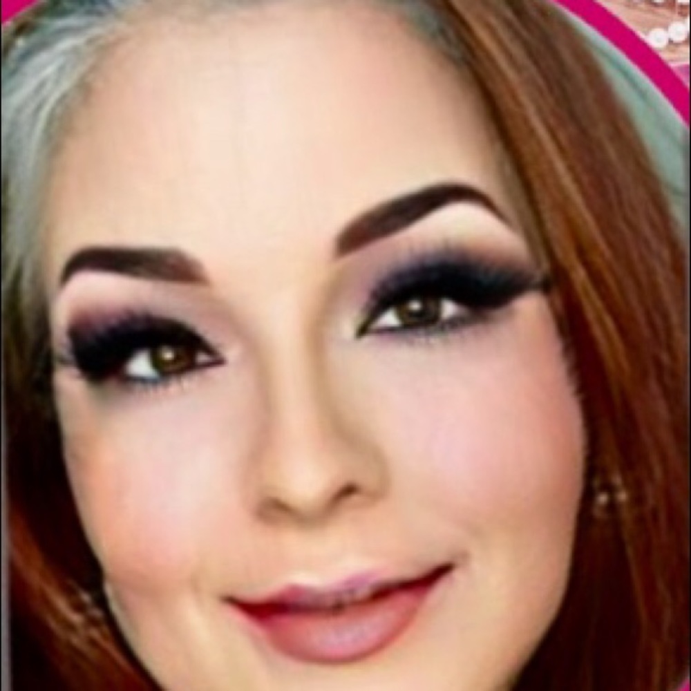 Meet your Posher, H esther